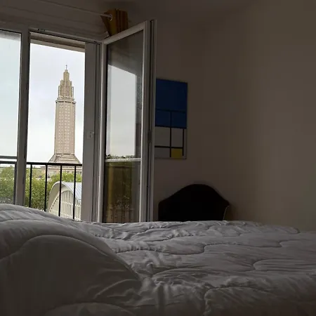 Au Design Retro Avec Ascenseur, Balcon Et Vue Panoramique 勒阿弗尔