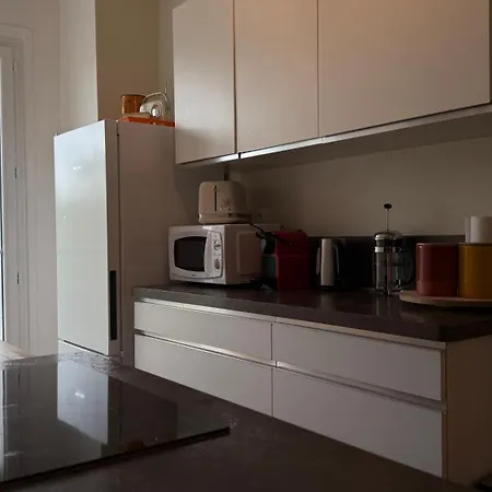 公寓 Au Design Retro Avec Ascenseur, Balcon Et Vue Panoramique *